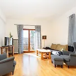 Apartment M9