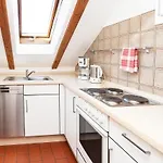 Apartment M9