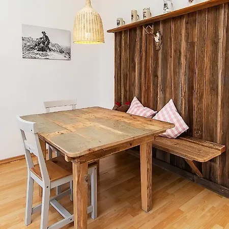 M9 Apartment *