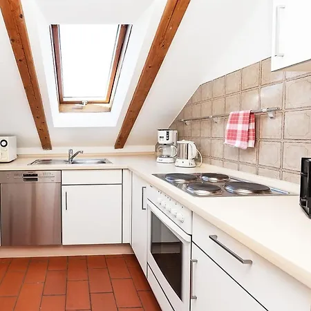 Apartment M9 *