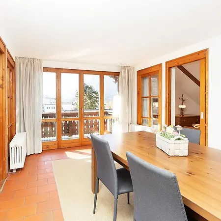 Apartment M9 *